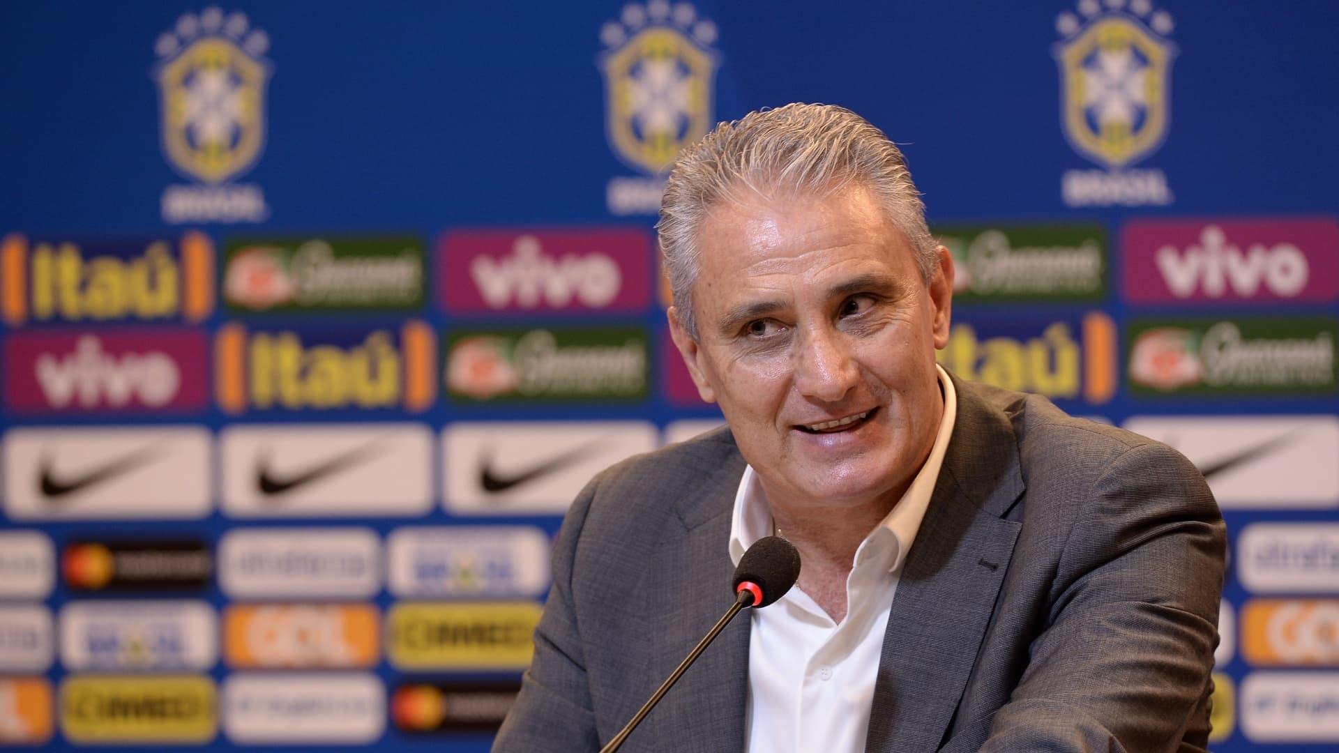 Treinador convocou os jogadores para a disputa dos jogos das Eliminatórias da Copa do Mundo