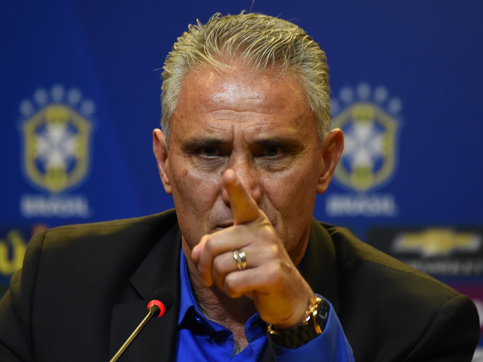 Treinador da Seleção Brasileira respondeu o treinador alemão em escalação
