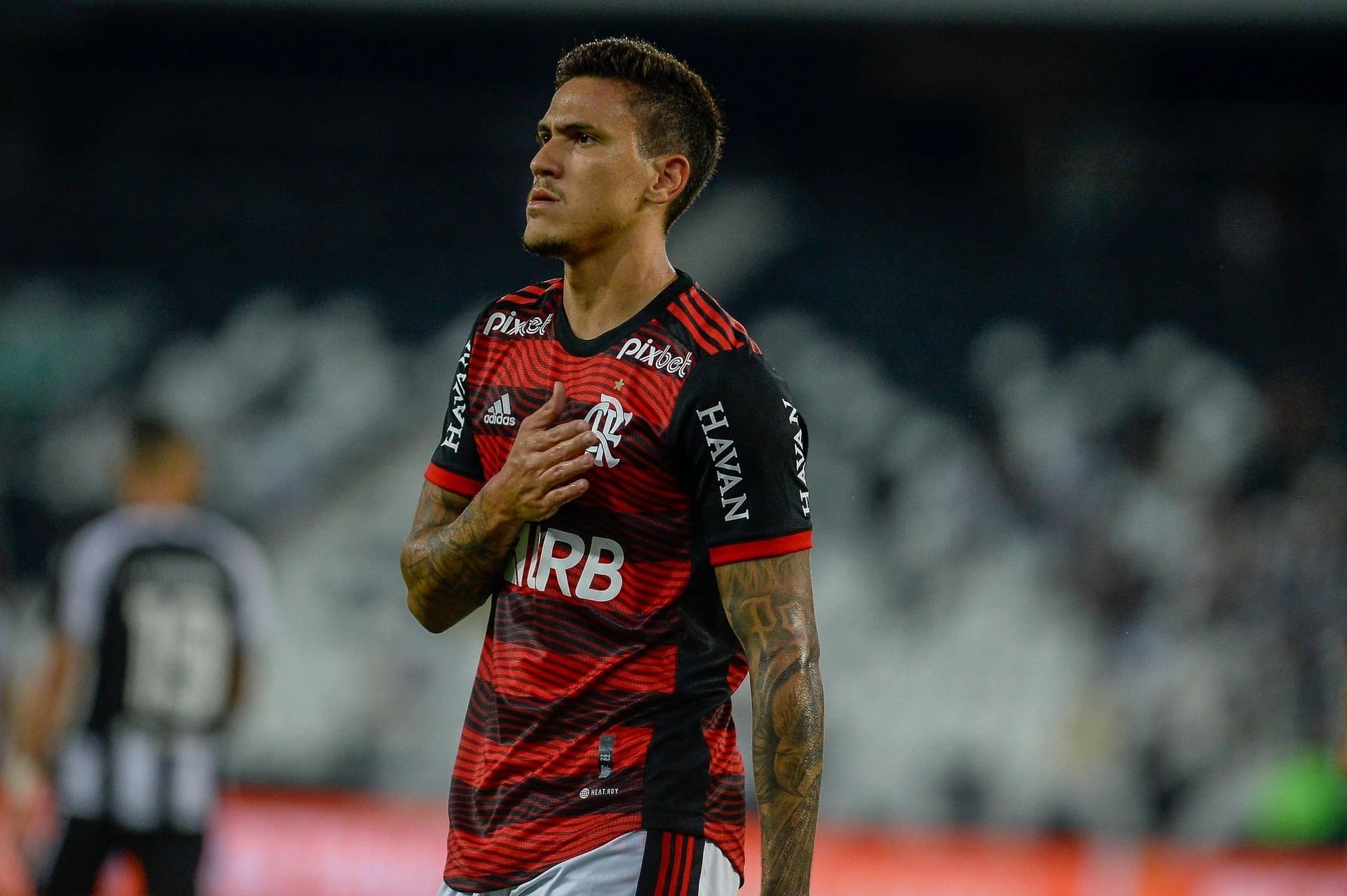 Treinador da seleção conversou com atacante