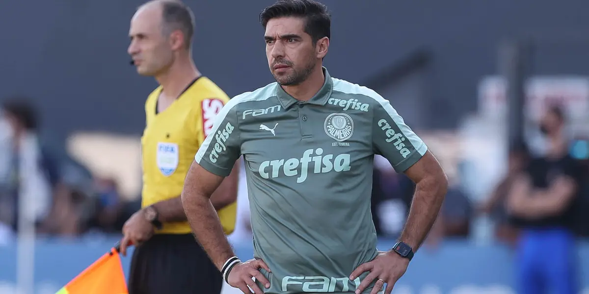 Treinador foi muito contestado por estratégia adotada no clássico da última quarta-feira (17)