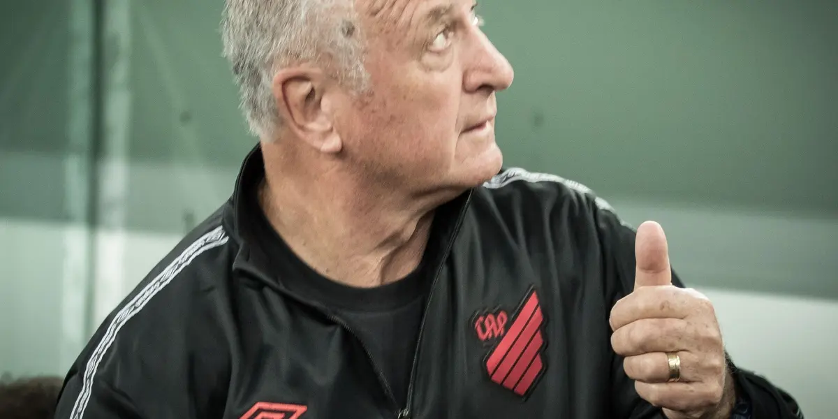 Treinador foi responsável pela dispensa do atleta