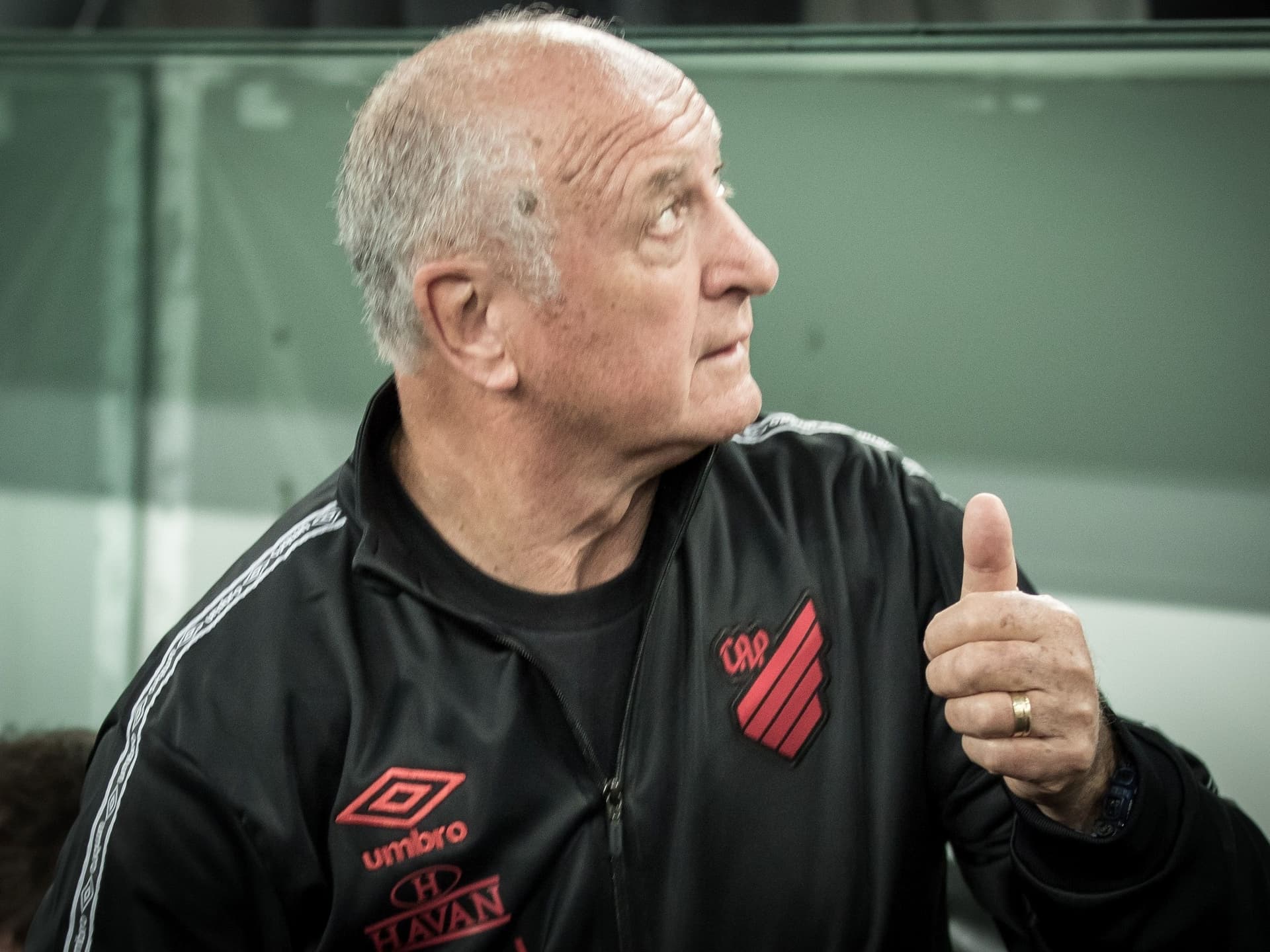 Treinador foi responsável pela dispensa do atleta
