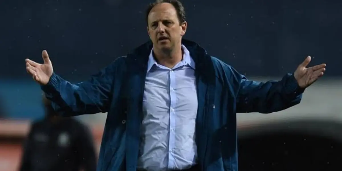 Treinador pode trazer mais um reforço do clube onde teve mais sucesso na carreira