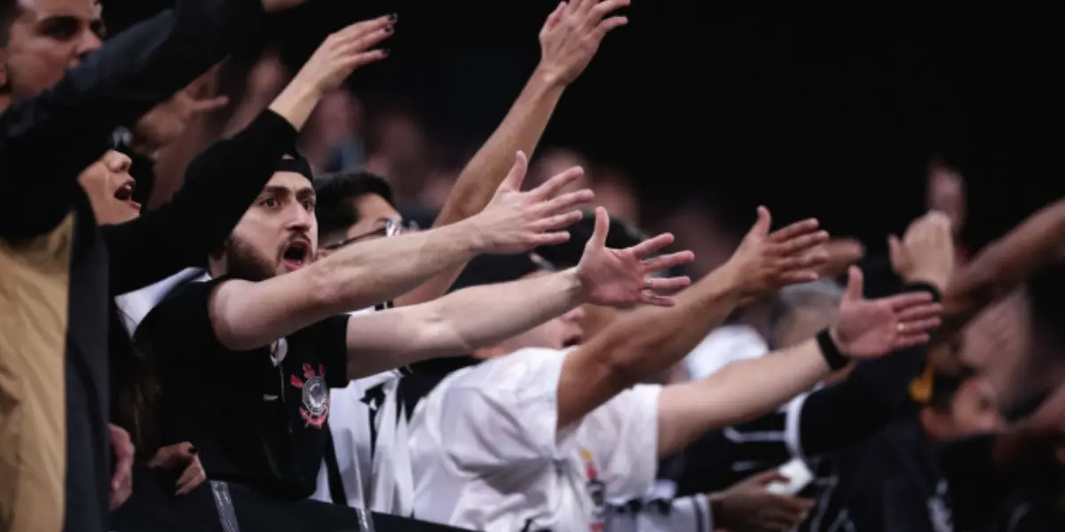 Treinador português ainda não definiu seu futuro no clube paulista