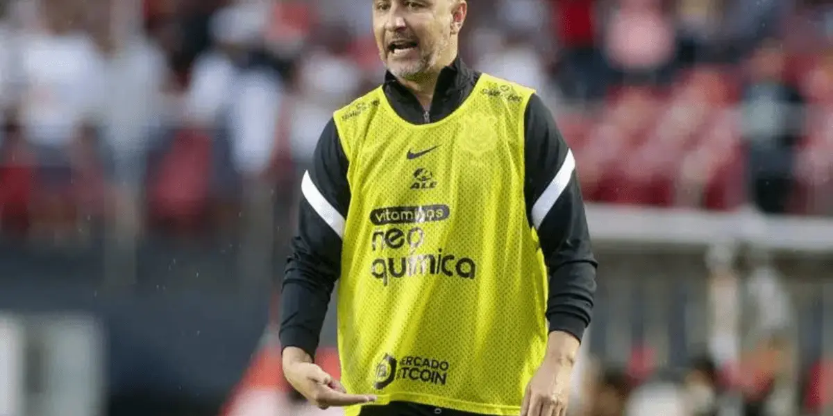 Treinador português decide mudar estratégia corinthiana