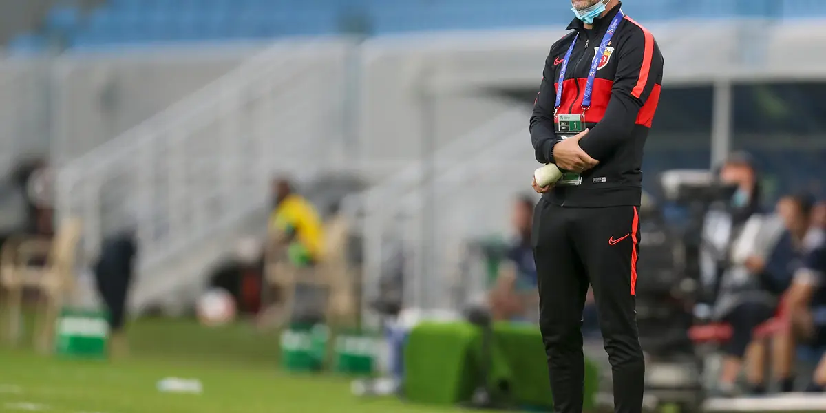 Treinador português foi anunciado como novo comandante do clube paulista