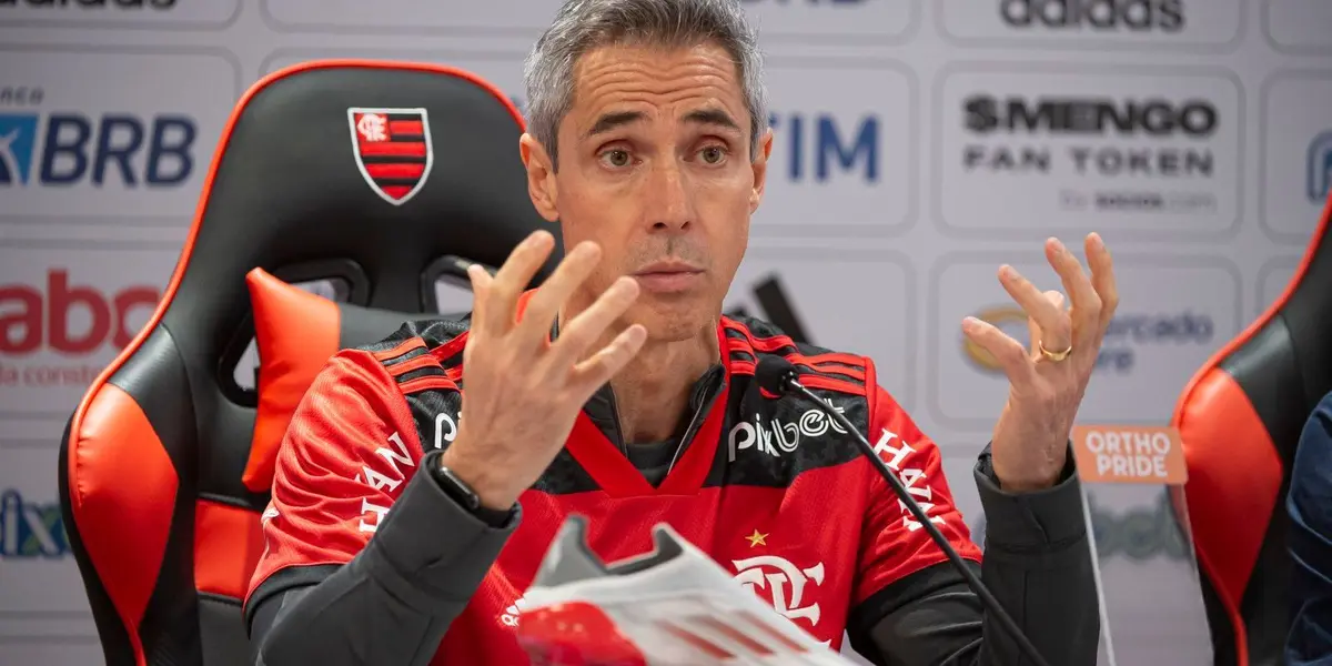 Treinador português foi demitido sob forte chuva de críticas