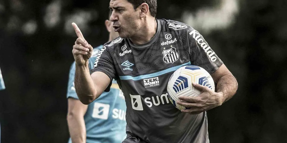 Treinador se recuperou de Covid e já iniciou preparação para o clássico