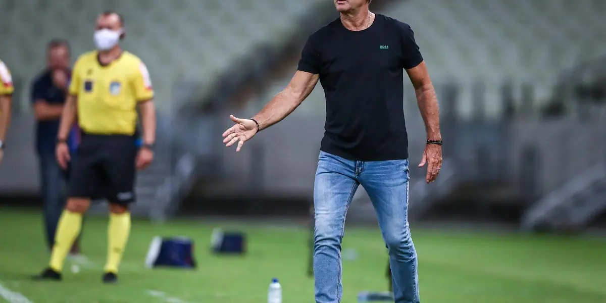 Tricolor estaria por detalhes para anunciar o treinador