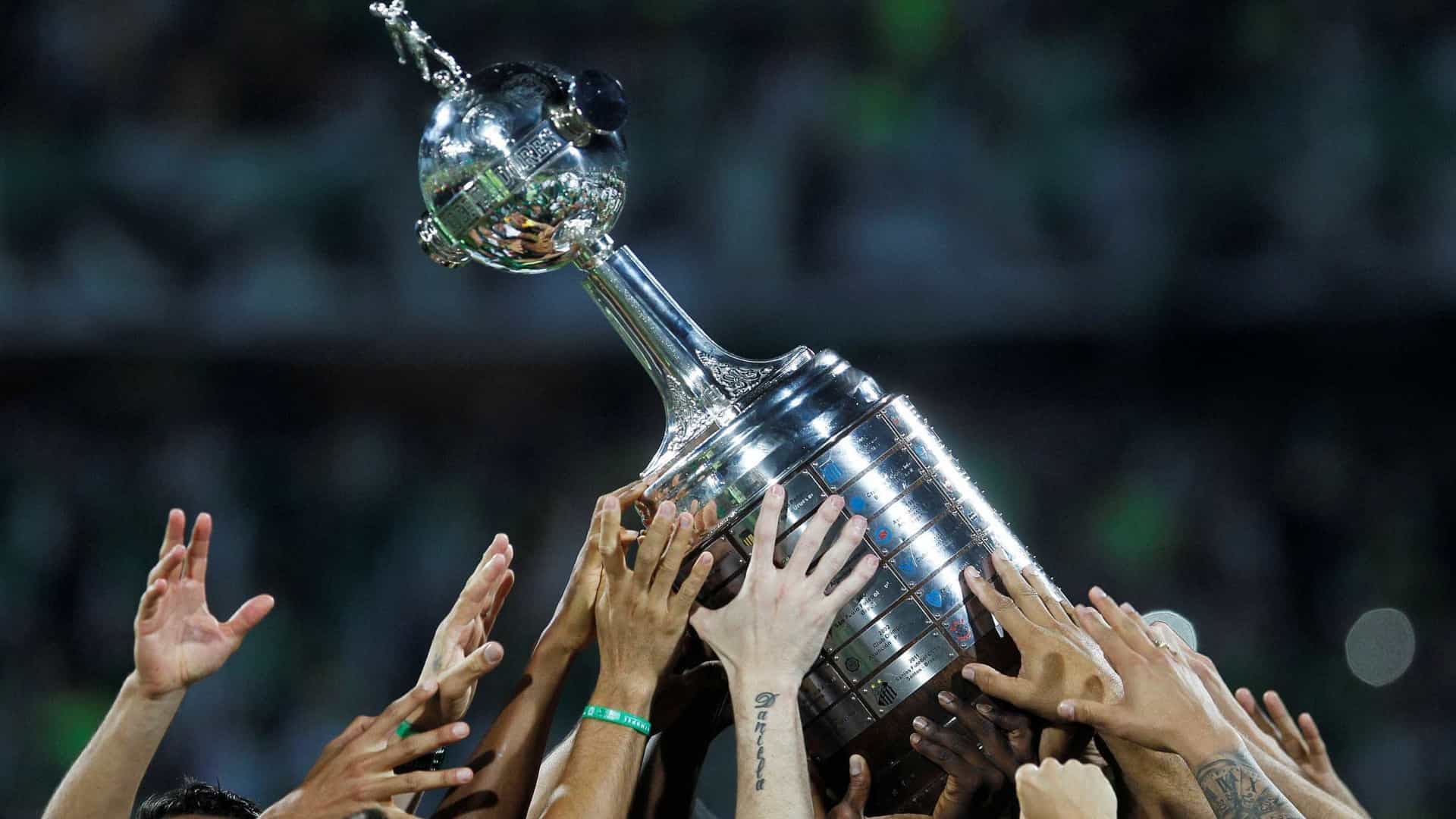 Trio brasileiro busca premiação milionária na Copa Libertadores 2021 que pode ter final do mesmo país pelo segundo ano seguido