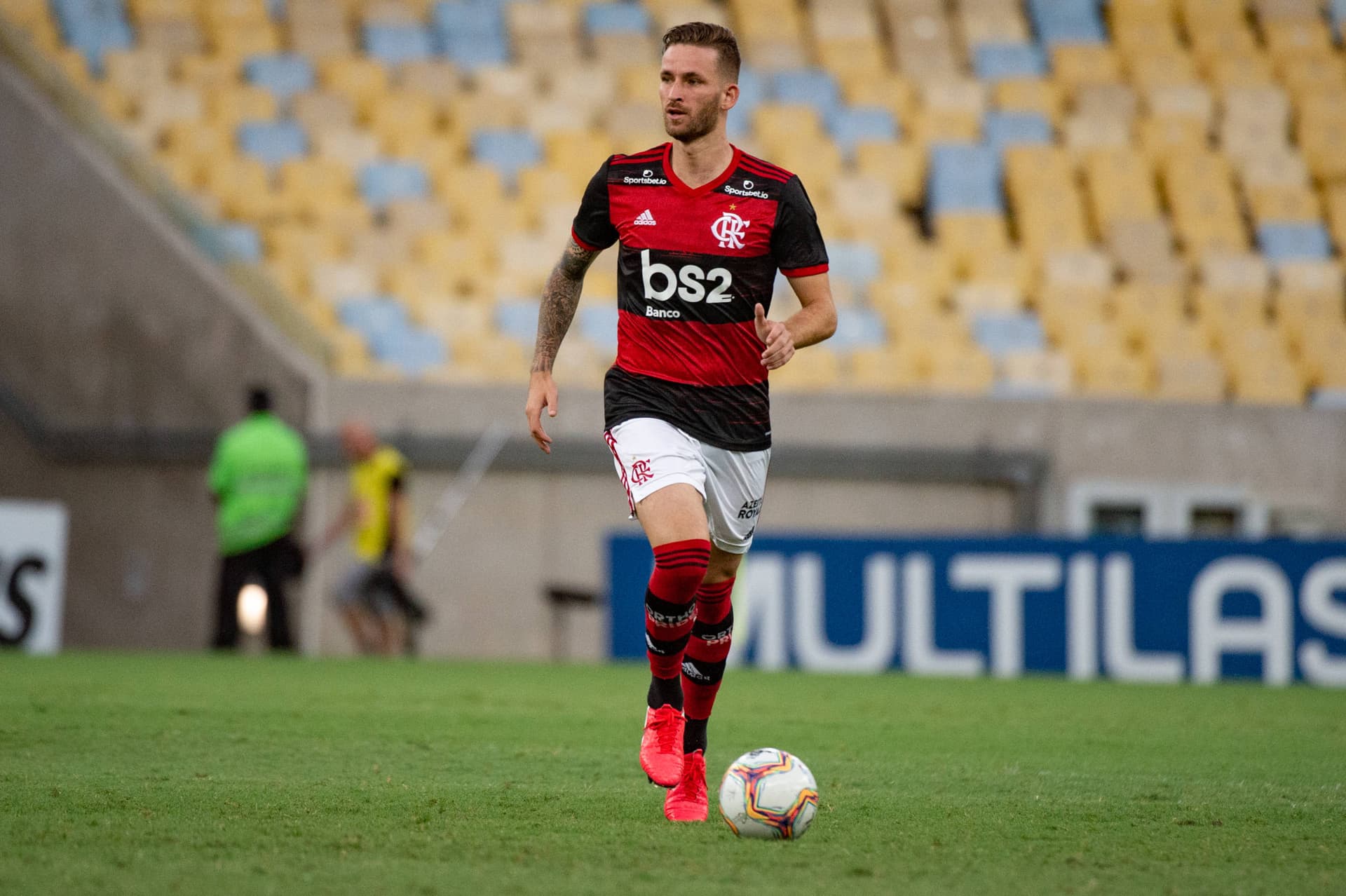 Um dos jogadores resgatados por Renato Portaluppi no comando do Flamengo, Léo Pereira interessa ao futebol francês