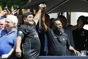 Um vídeo de uma conversa entre as lendas Maradona e Pelé, vazado anos após o falecimento de Maradona e meses após o falecimento de Pelé
