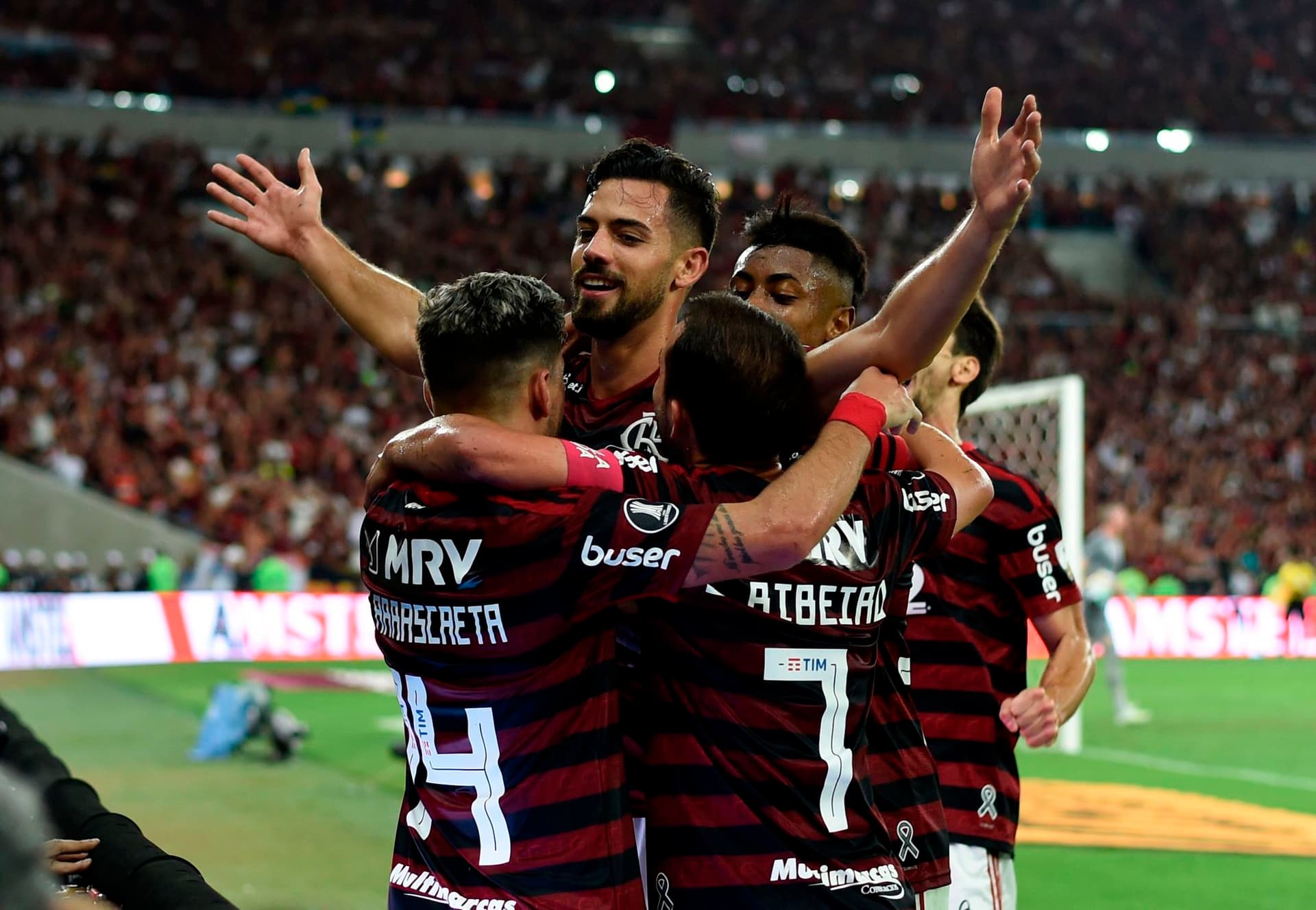 Uma ONG que luta contra a discriminação contra a comunidade LGTBQ+ denunciou o Flamengo Futebol Clube por discriminação porque o clube não usa o número 24 em suas camisas, comumente associado à homossexualidade.