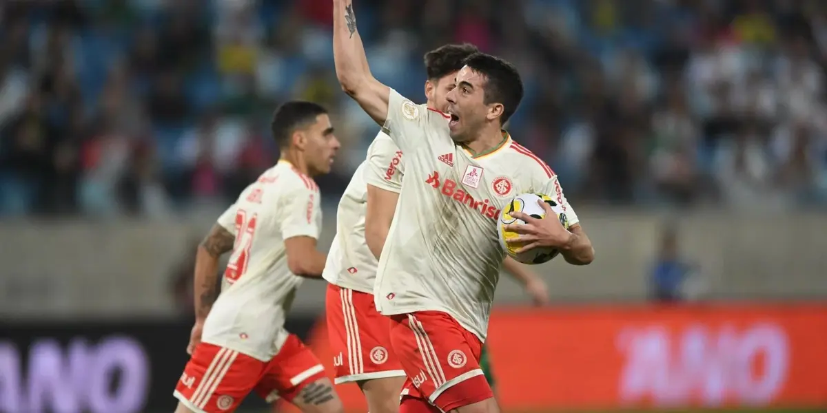 Uruguaio venceu a desconfiança do torcedor colorado