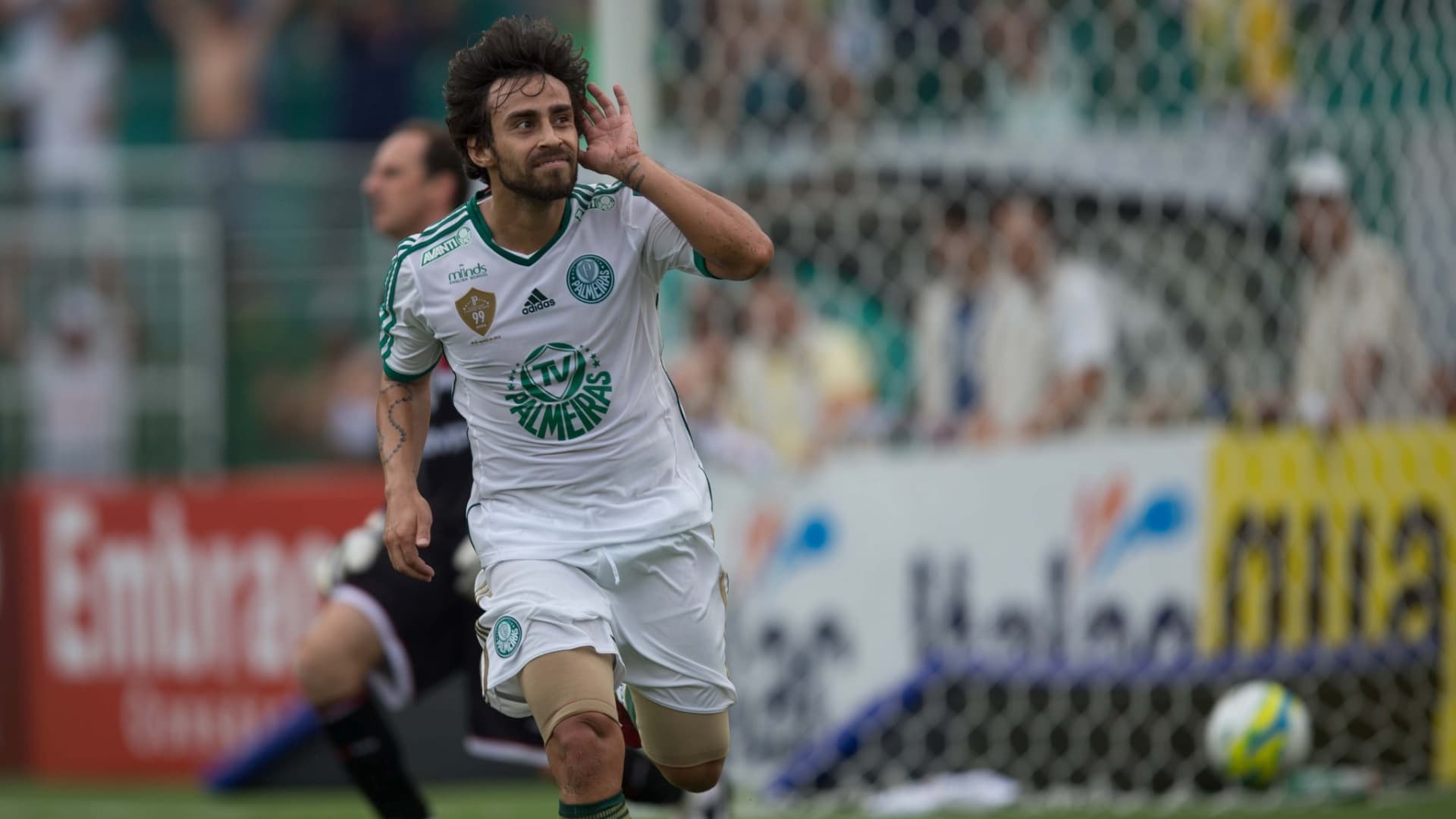 Valdivia marcou presença nas redes sociais enlouquecido com a vaga do Palmeiras na final da Copa Libertadores 2021