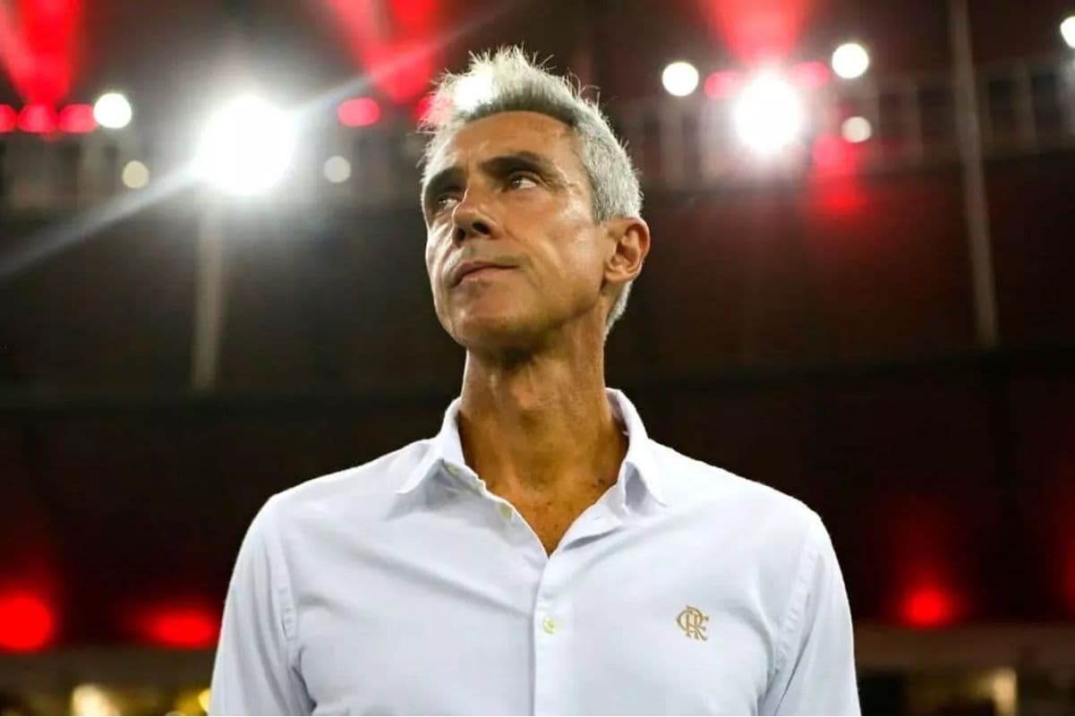 Valor elevado da multa rescisória de Paulo Sousa poderia trazer jogador vindo da Europa, veja qual
