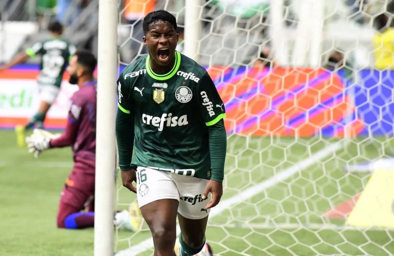 Verdão foi bi-campeão paulista após vencer o Água Santa por 4 a 0