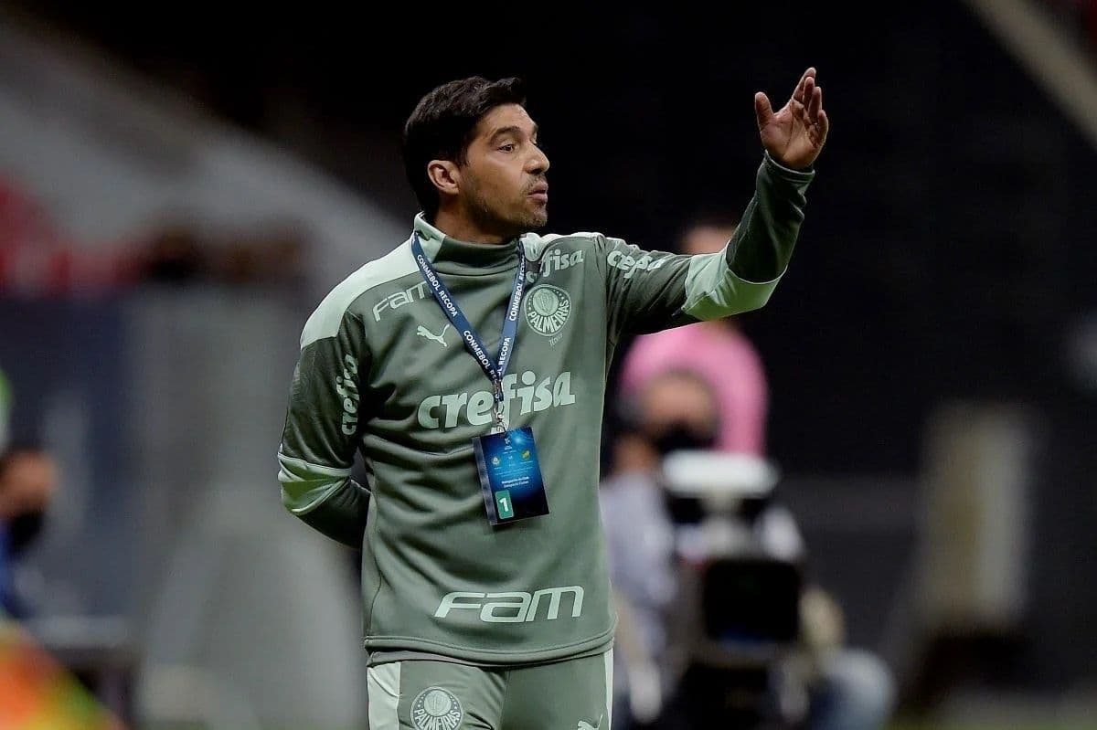 Verdão reclamou novamente da arbitragem da CBF