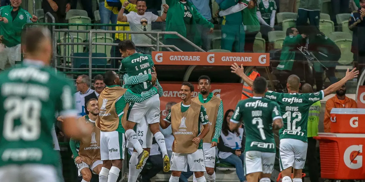 Verdão tem motivo a mais para chegar ao título da Liberatdotres sobre o Palmeiras