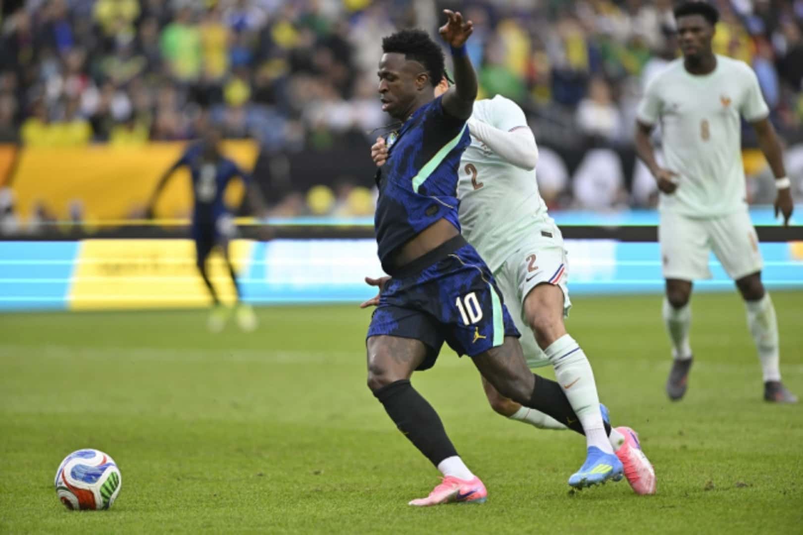Vini Jr em ação contra a França. Foto: Michael Owens/Getty Images