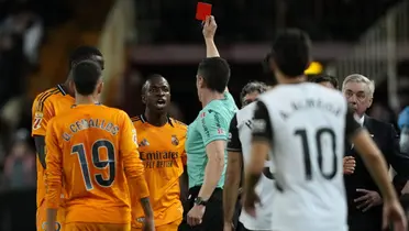 Vinicius Junior foi expulso na vitória do Real Madrid sobre o Valencia