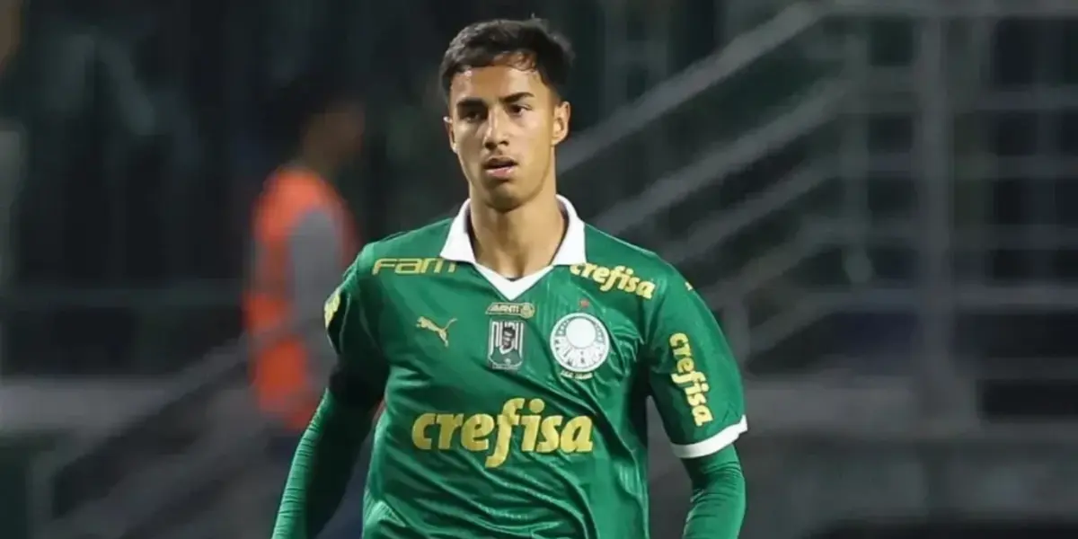 Vitor Reis em ação pelo Palmeiras
