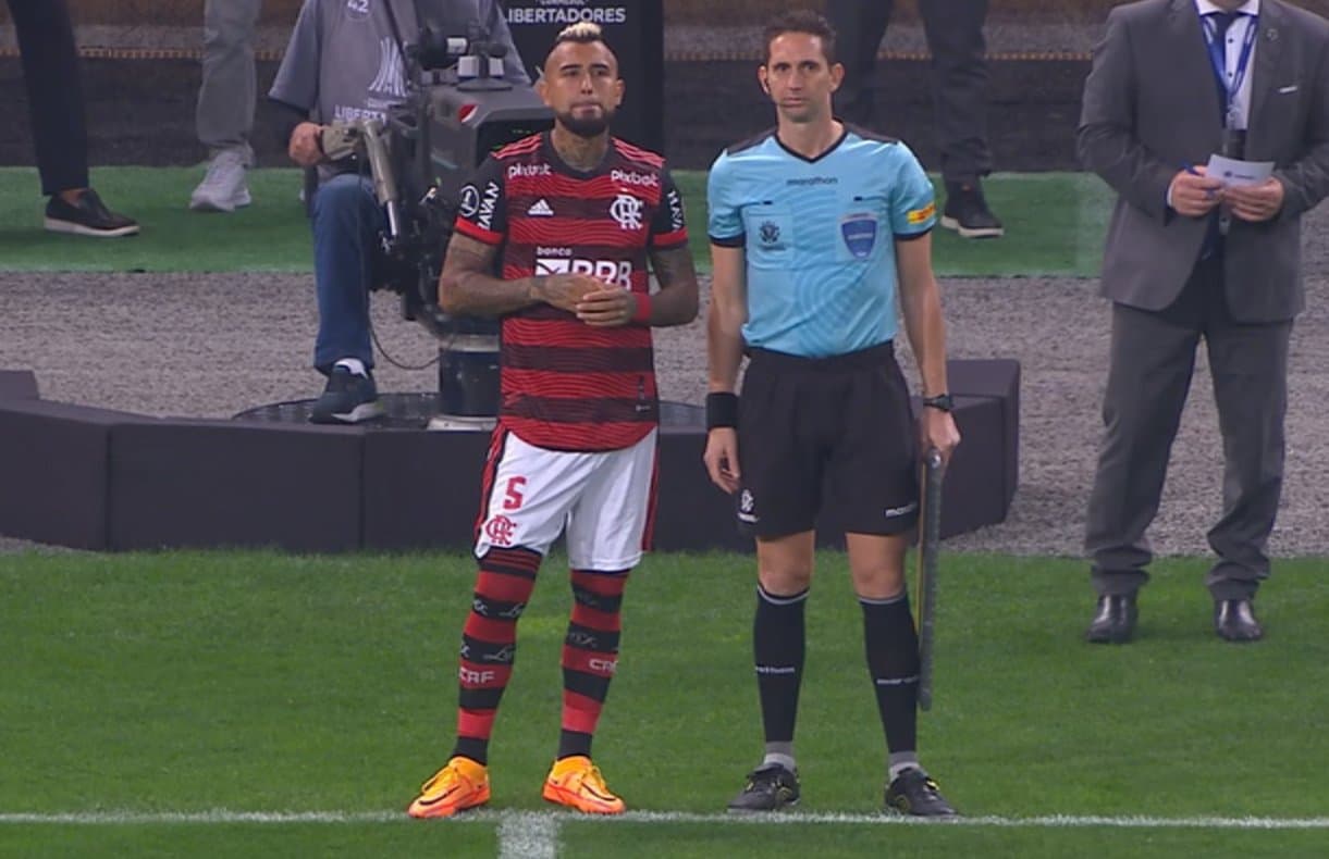 Vitória por 2 a 0 deixa o rubro-negro confortável para o jogo da volta no Rio de Janeiro