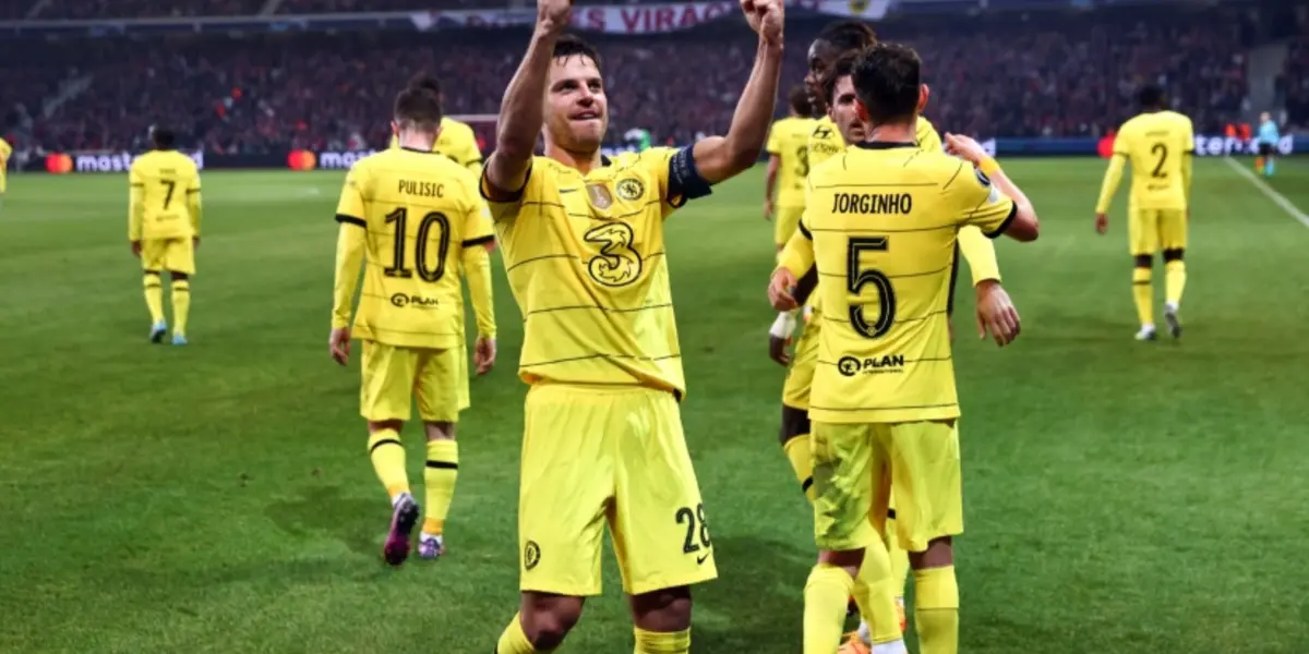 Vitória por 2-1 em casa dos franceses