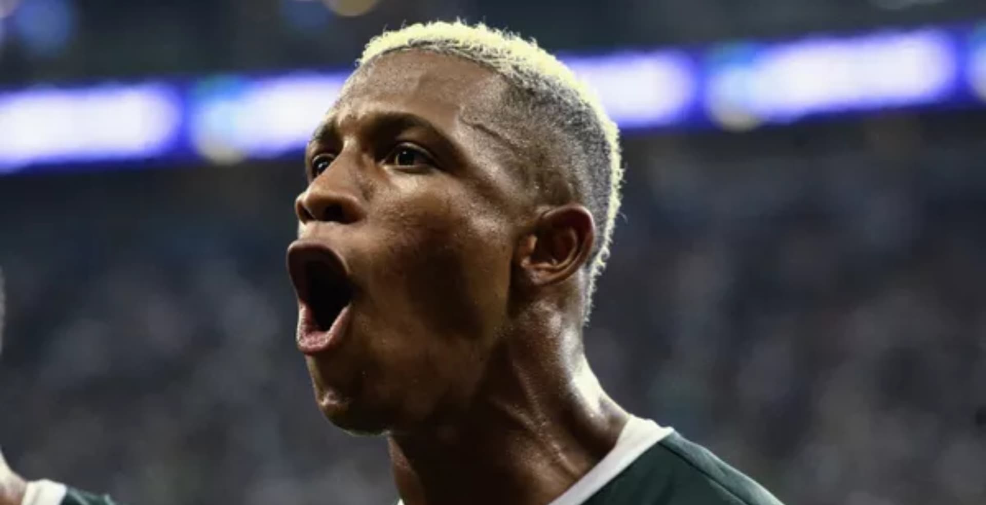 Vitória por 4-0 na final da competição