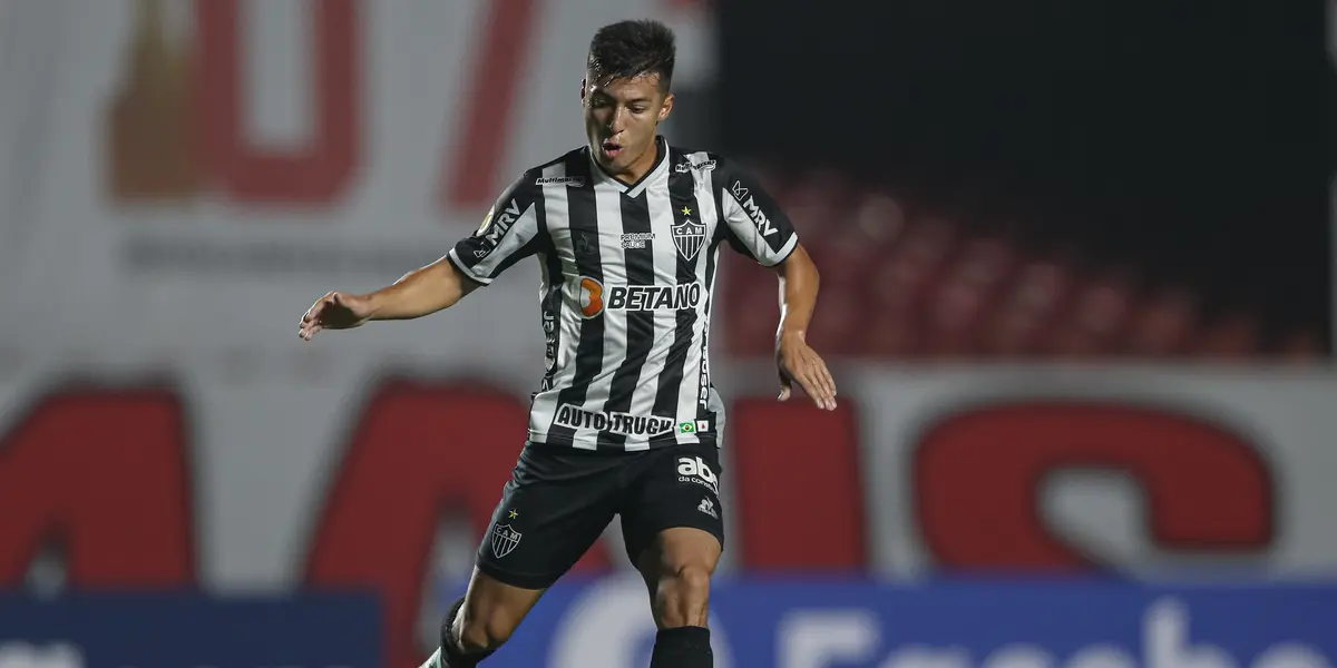 Volante Alan Franco pode render milhões ao Atlético Mineiro, que tinha 'esquecido' o jogador