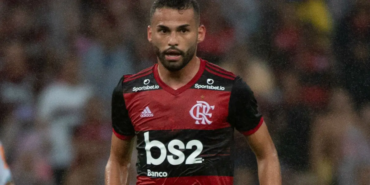 Volante do Flamengo lesionou-se durante o treino