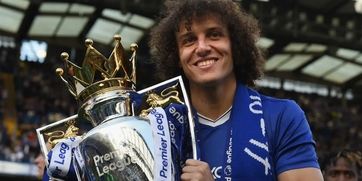 Zagueiro brasileiro marcou época no Chelsea e foi um dos pilares da Seleção Brasileira durante muito tempo