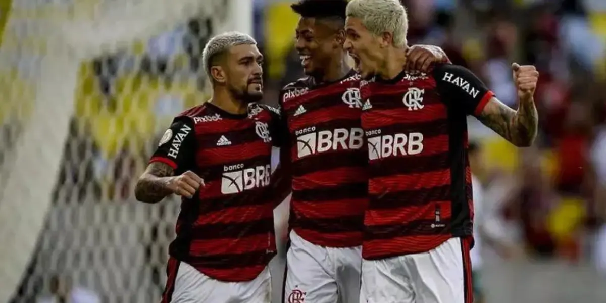 Zagueiro confessou o que sentiu quando recebeu o apoio da Nação no AeroFla