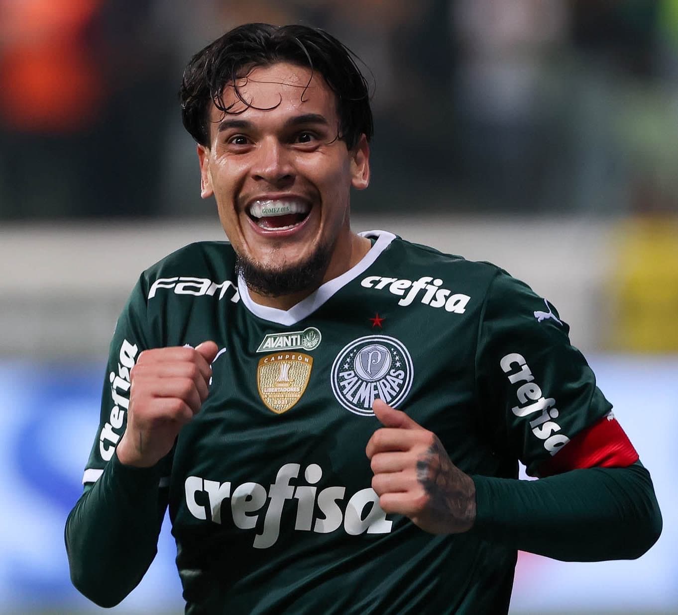 Zagueiro é capitão e um dos grandes líderes do vitorioso elenco alviverde