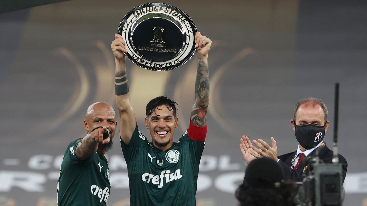 Zagueiro paraguaio pode realizar sonho caso Palmeiras vença Recopa