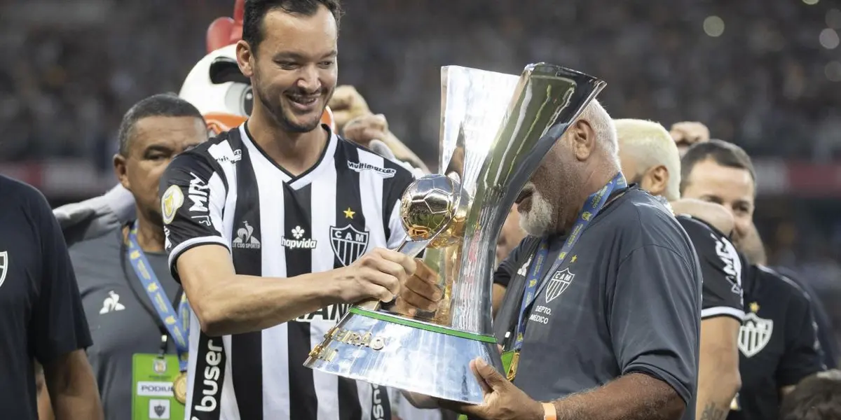 Zagueiro pode ficar mais um ano no Galo antes de encerrar a carreira