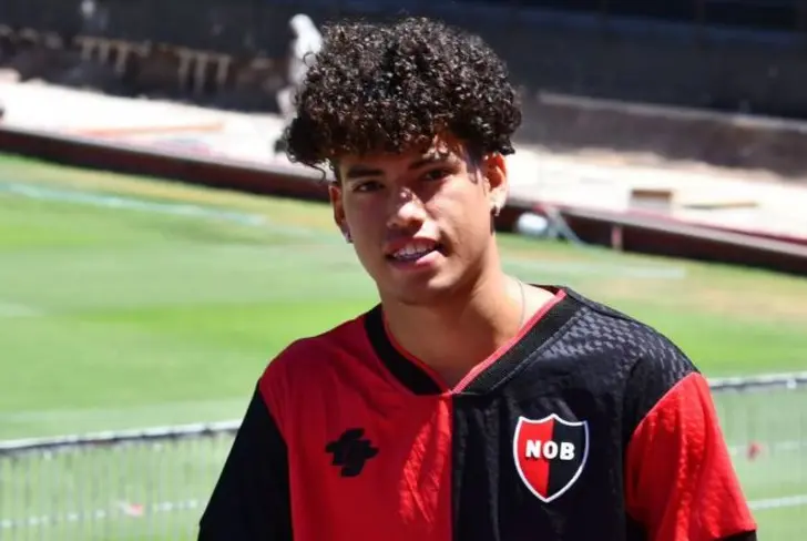 <font style="vertical-align: inherit;"><font style="vertical-align: inherit;"><font style="vertical-align: inherit;"><font style="vertical-align: inherit;">André Pereira</font></font></font></font>
