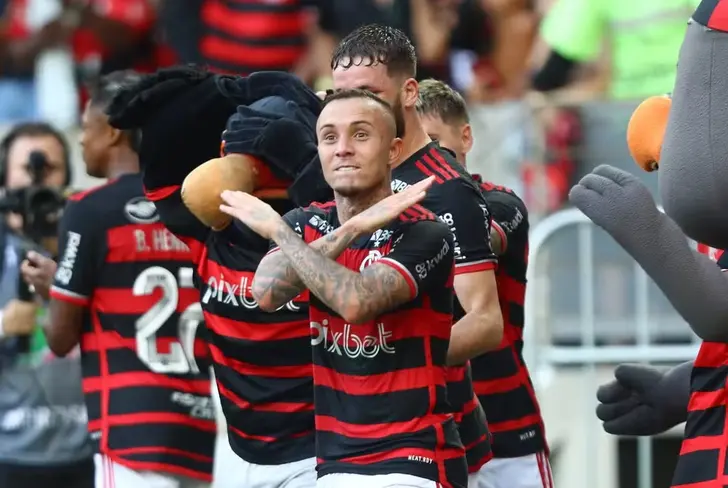 Everton Cebolinha homenageia Gerson com "vapo"